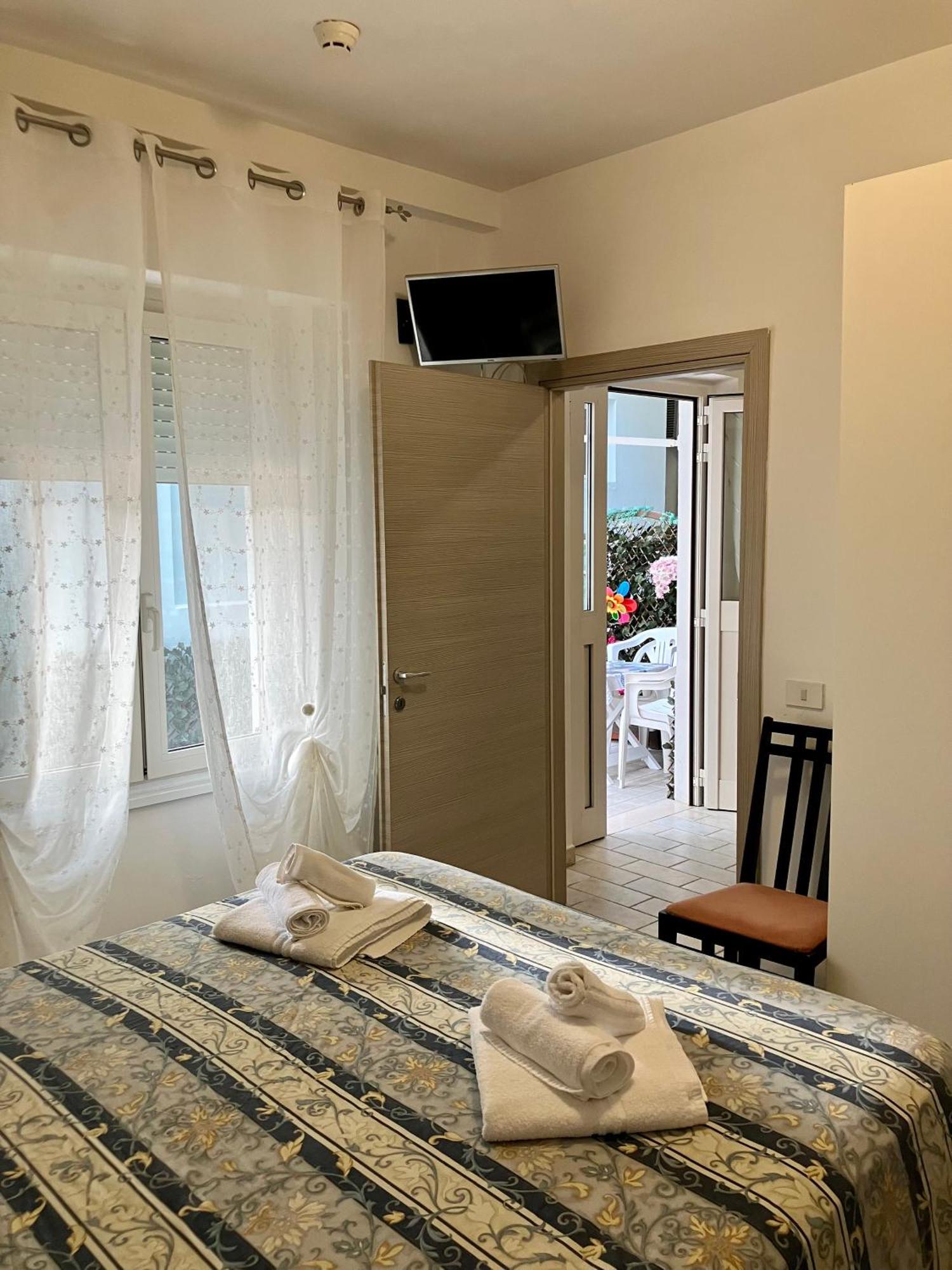 קאטוליקה Hotel Ginevra E Residence מראה חיצוני תמונה