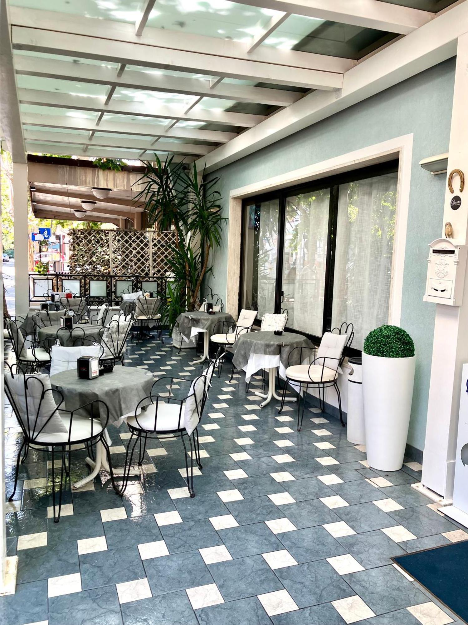קאטוליקה Hotel Ginevra E Residence מראה חיצוני תמונה